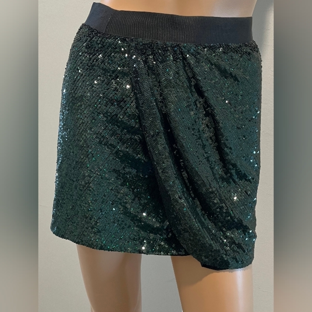 Haute‎ Hippie Green Sequins Mini Skirt as Seen on Jlo & Gossip Girl!  Siz…